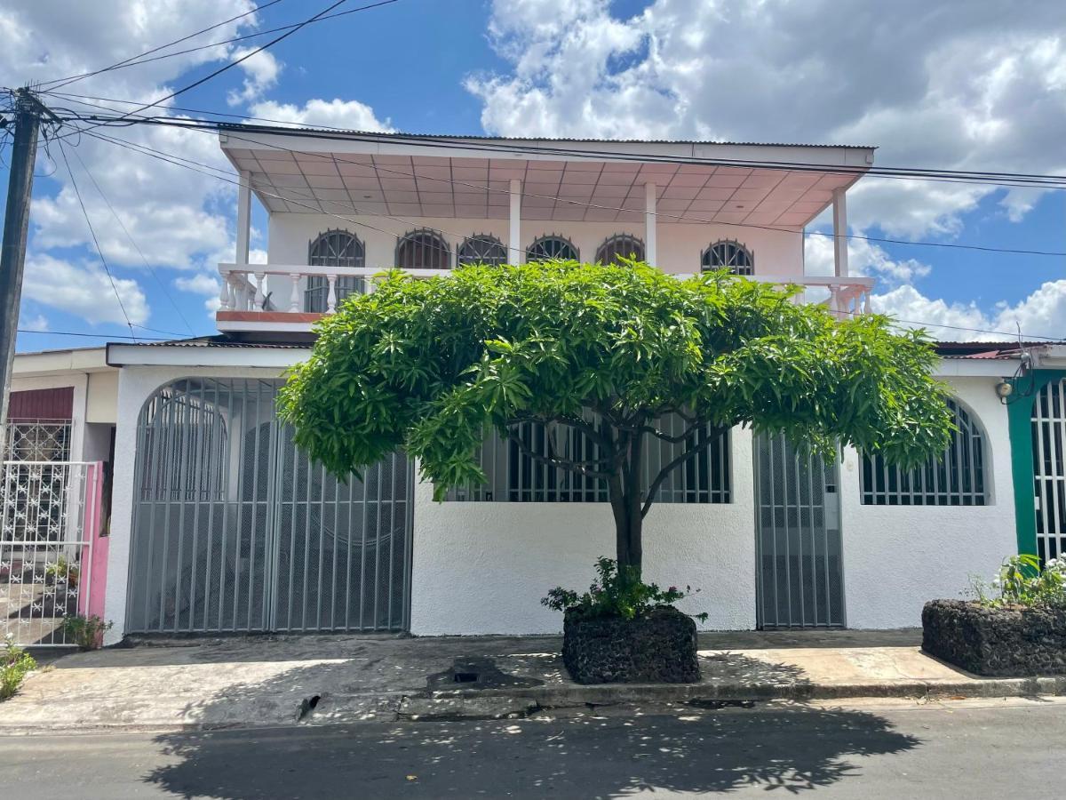 Casa Robles - Your Stay Near Airport Managua Ngoại thất bức ảnh