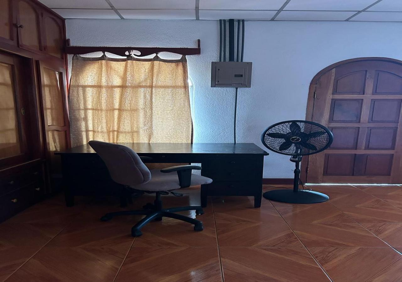 Casa Robles - Your Stay Near Airport Managua Ngoại thất bức ảnh