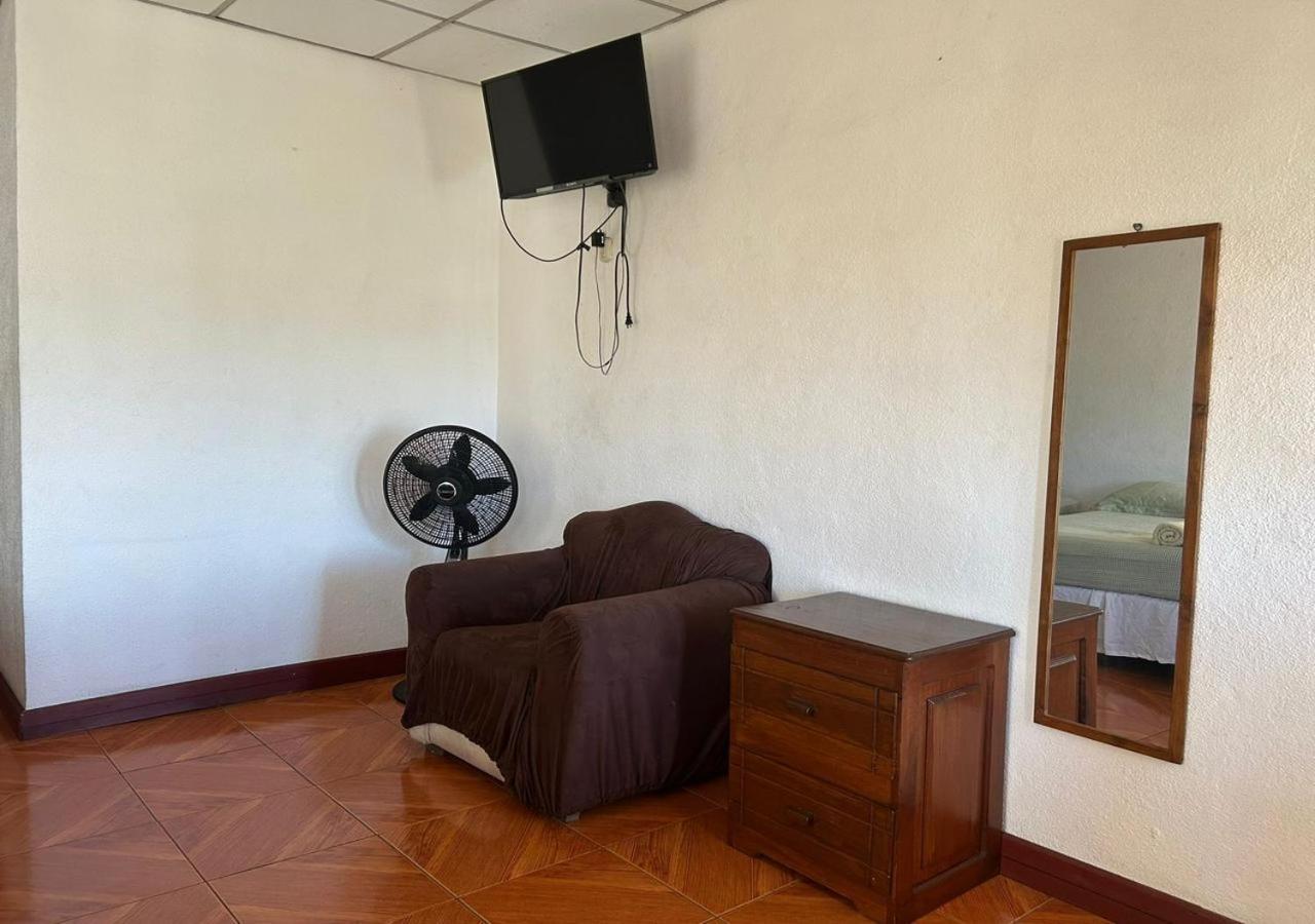 Casa Robles - Your Stay Near Airport Managua Ngoại thất bức ảnh